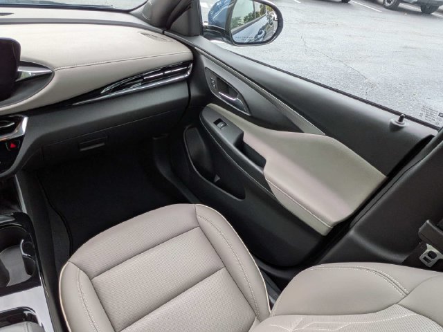 Used 2026 Buick Envista Avenir FWD image 17