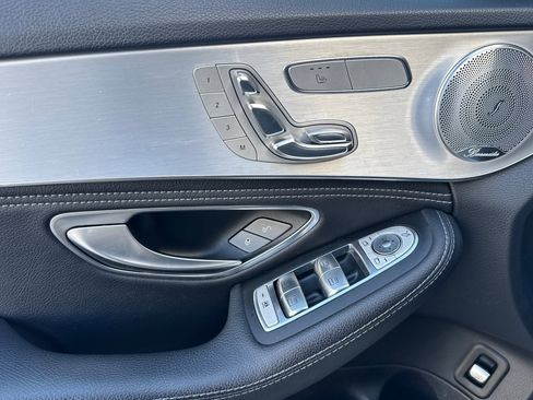 Used 2015 Mercedes-Benz C 300 Sedan image 15