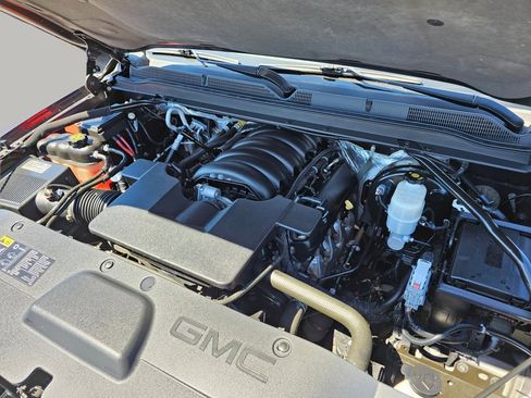 Used 2015 GMC Yukon SLE w/ HD Trailering Package image 19