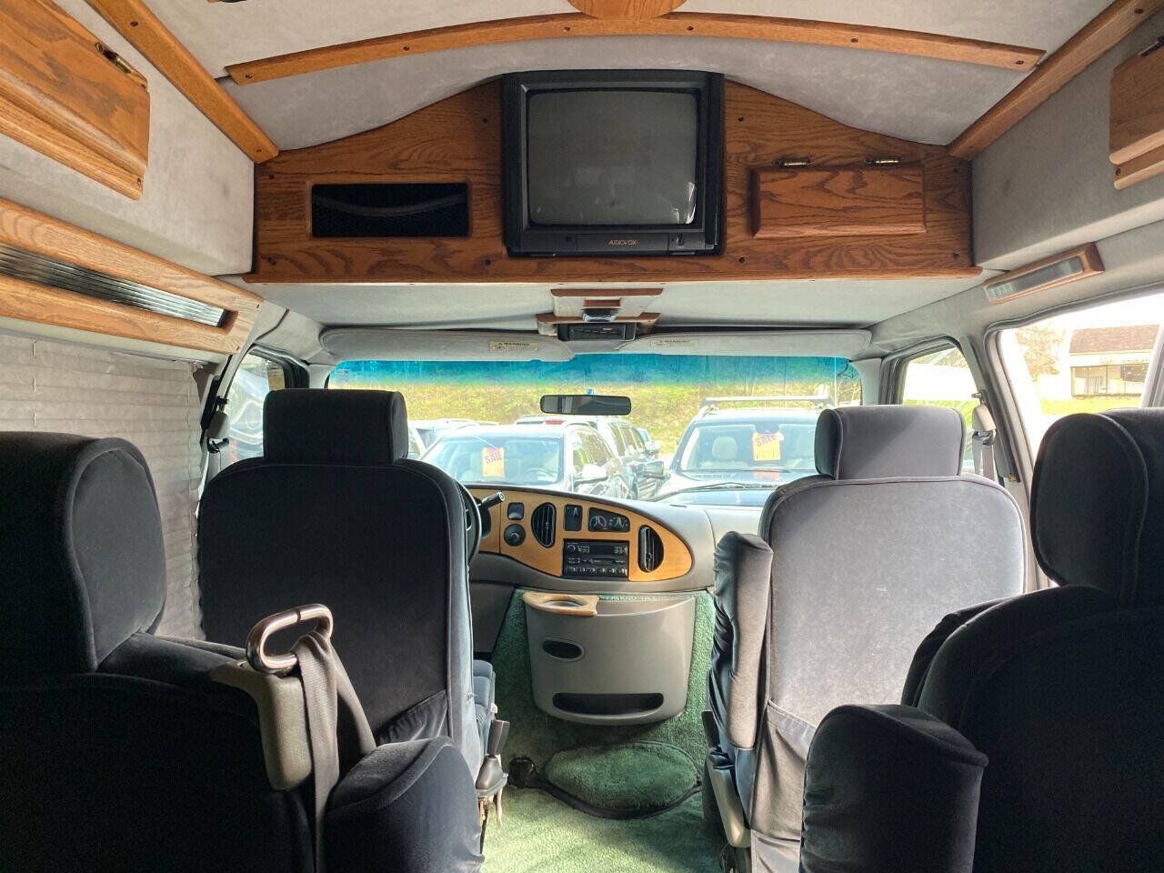 Used 1997 Ford E-150 and Econoline 150 RWD image 23