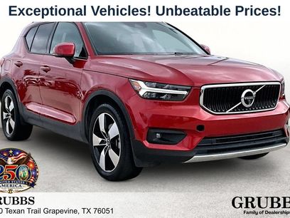 Used 2019 Volvo XC40 T5 Momentum