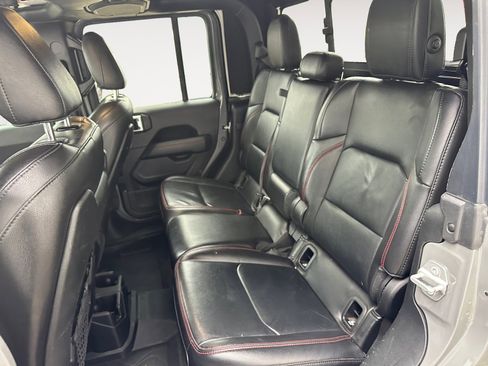 Used 2021 Jeep Gladiator Rubicon AWD/4WD image 24