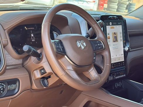 Used 2024 RAM 3500 Limited w/ Towing Technology Group image 7