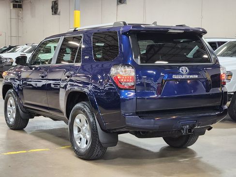 Used 2022 Toyota 4Runner SR5 Premium w/ Moonroof Package image 11