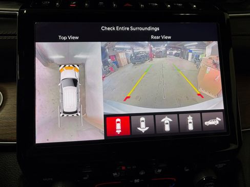 Used 2022 Jeep Grand Cherokee L Summit w/ Advanced Protech Group IV AWD/4WD image 24