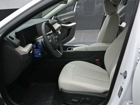 New 2026 Hyundai Sonata SEL FWD image 17