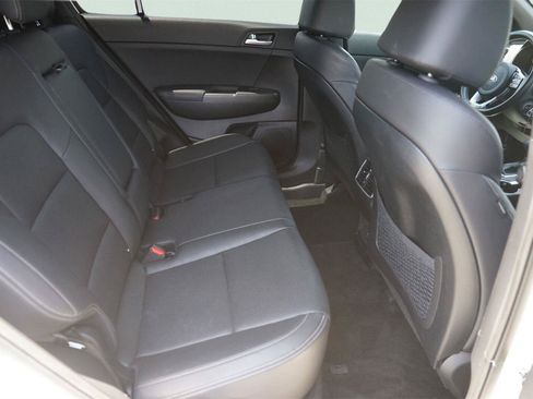 Used 2020 Kia Sportage S FWD image 15