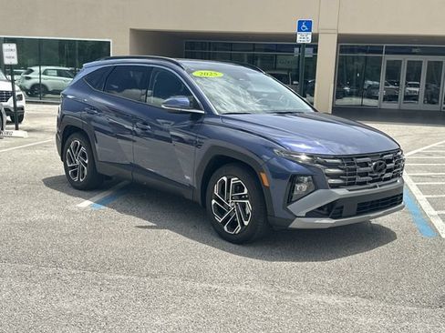 Used 2025 Hyundai Tucson Limited FWD image 4