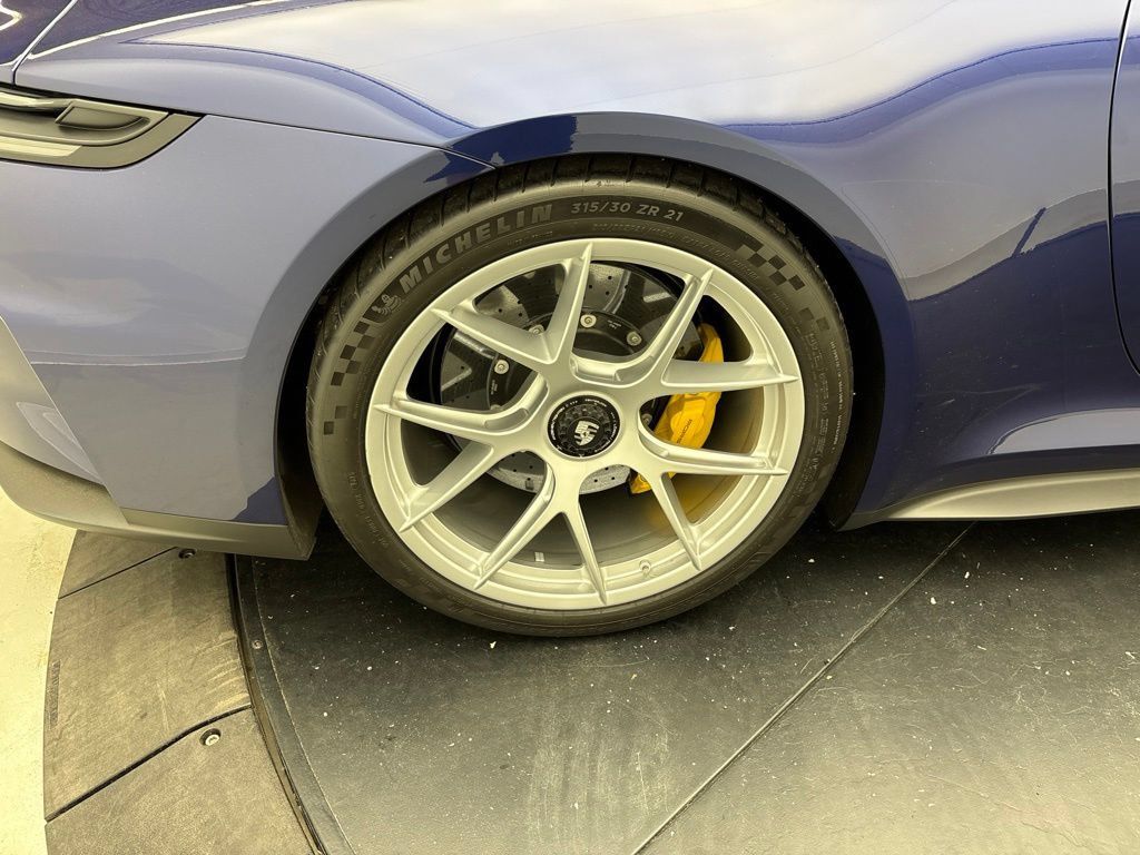 Certified 2026 Porsche 911 GT3 RWD image 16