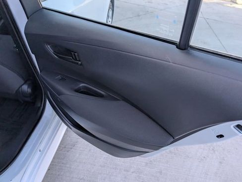 Used 2023 Toyota Corolla LE image 27