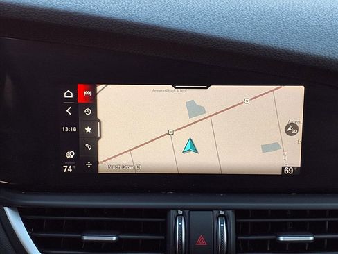 Used 2022 Alfa Romeo Giulia Ti image 23