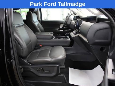 Used 2025 Ford Expedition Max Active AWD/4WD image 24