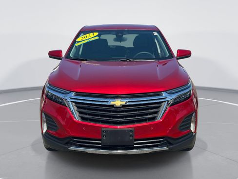 Used 2023 Chevrolet Equinox LT FWD image 2