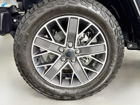 Used 2024 Jeep Wrangler High Altitude AWD/4WD image 38