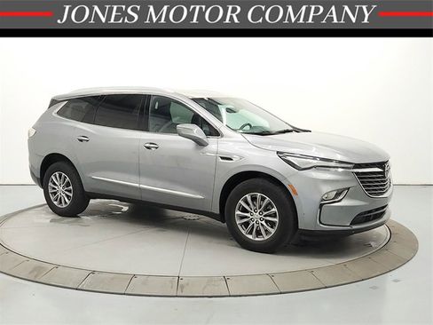 Used 2024 Buick Enclave Premium image 1