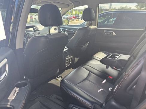 Used 2020 Nissan Pathfinder SL w/ Rock Creek Edition AWD/4WD image 8