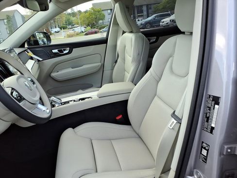 New 2026 Volvo XC60 B5 Ultra w/ Protection Package Premier AWD/4WD image 18