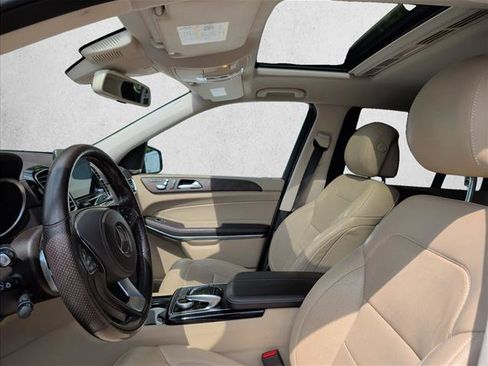 Certified 2017 Mercedes-Benz GLS 550 4MATIC image 11