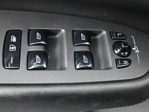 Used 2023 Volvo XC90 B6 Plus w/ Protection Package image 7