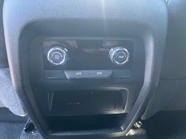 Used 2026 Chevrolet Traverse LT AWD/4WD image 17