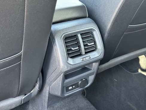 Certified 2023 Volkswagen Tiguan SE R-Line FWD image 28