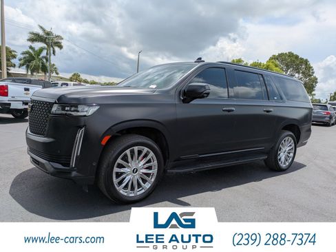 Used 2022 Cadillac Escalade ESV Premium Luxury RWD image 6