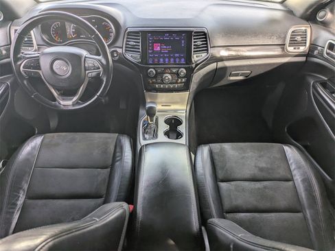 Used 2019 Jeep Grand Cherokee Altitude image 14