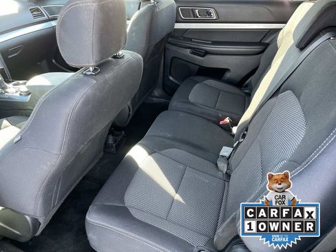 Used 2017 Ford Explorer XLT image 17