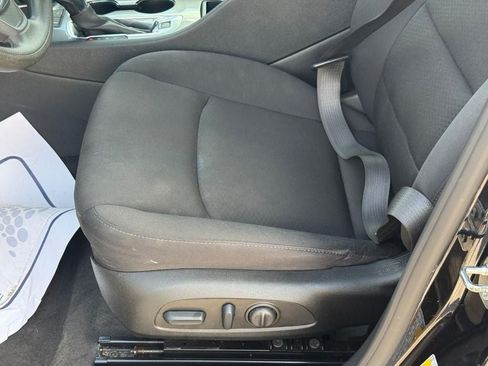 Used 2024 Chevrolet Malibu LT FWD image 18