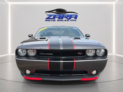 Used 2014 Dodge Challenger R/T w/ Blacktop Package RWD image 2
