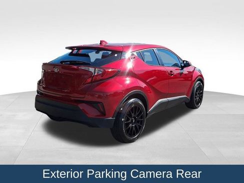 Used 2022 Toyota C-HR XLE FWD image 7
