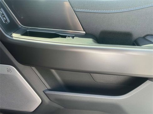 New 2025 Ford F150 Lariat w/ Equipment Group 502A High image 29