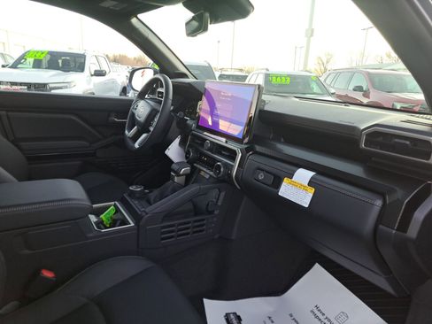 New 2025 Toyota 4Runner Limited image 35