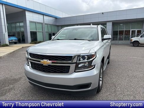 Used 2019 Chevrolet Tahoe LT image 1
