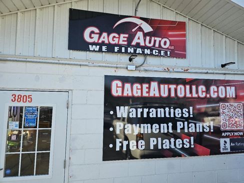 Used 2006 Chevrolet Suburban LTZ w/ Preferred Equipment Group image 15