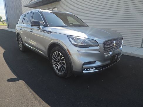 Used 2021 Lincoln Aviator Reserve w/ Equipment Group 201A AWD/4WD image 1