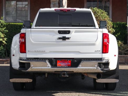 Used 2024 Chevrolet Silverado 3500 LTZ w/ LTZ Plus Package image 7