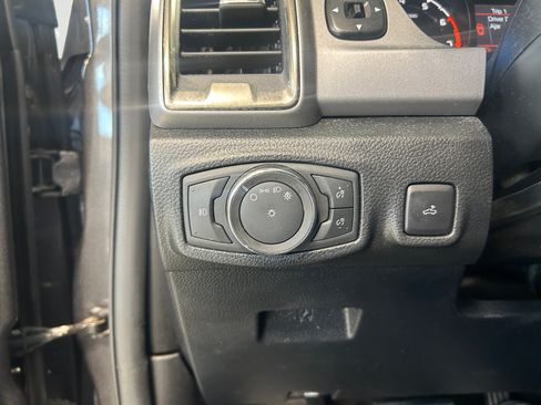 Used 2020 Ford Ranger XLT w/ Equipment Group 301A Mid RWD image 19