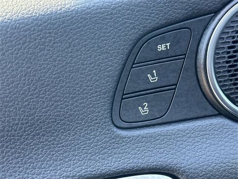 Used 2025 Hyundai Sonata Limited image 26