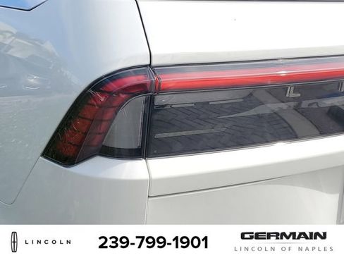 New 2026 Lincoln Navigator Reserve image 15