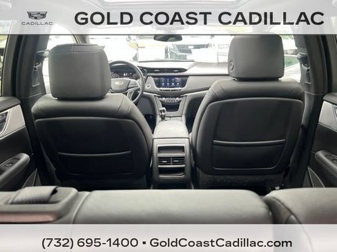 Used 2020 Cadillac XT5 Premium Luxury w/ LPO, Floor Liner Package FWD image 11