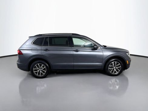 Used 2019 Volkswagen Tiguan SE w/ Panoramic Sunroof Package AWD/4WD image 8