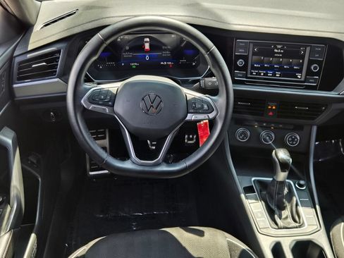 Certified 2023 Volkswagen Jetta Sport FWD image 11