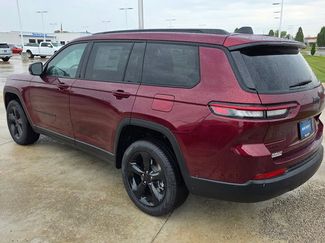 New 2025 Jeep Grand Cherokee L Limited w/ Black Appearance Package video 3