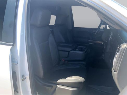 Used 2019 Chevrolet Silverado 1500 LT w/ Texas Edition RWD image 9