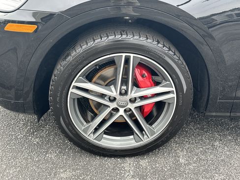 Used 2019 Audi SQ5 Premium Plus w/ Premium Plus Package image 11