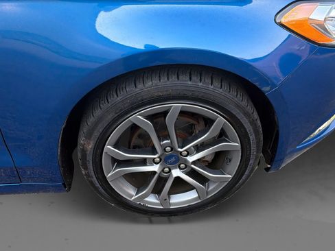 Used 2017 Ford Fusion SE w/ Equipment Group 201A FWD image 25