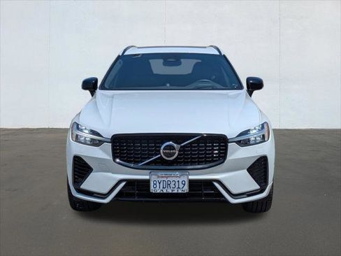 Used 2022 Volvo XC60 T8 R-Design w/ Advanced Package AWD/4WD image 8