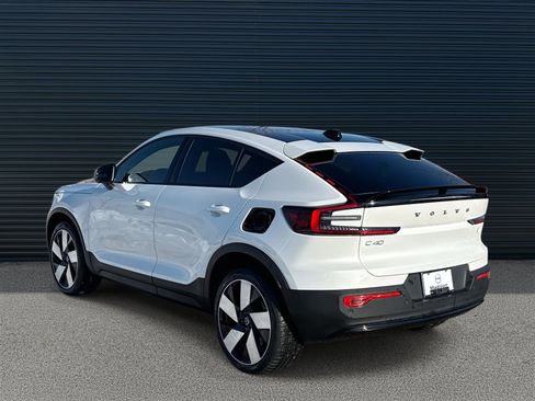 Certified 2024 Volvo C40 P8 Recharge Ultimate image 7