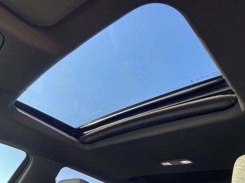 Used 2021 GMC Sierra 1500 SLT image 21